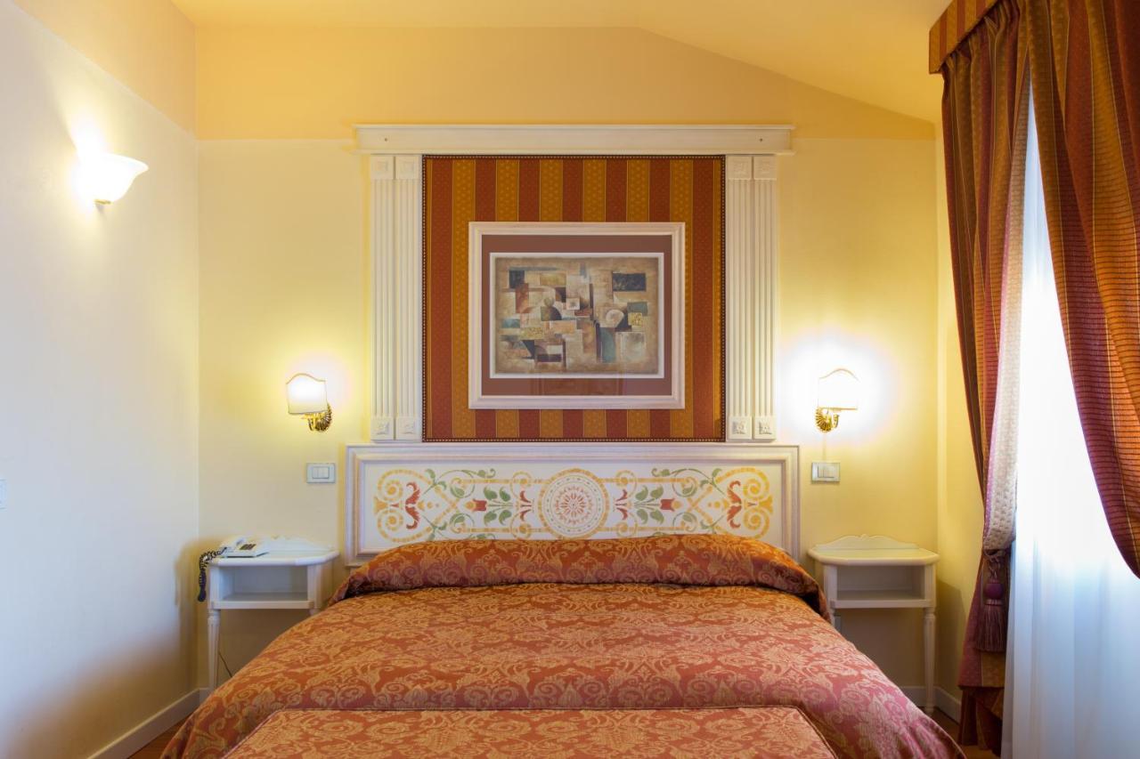 Hotel Tuder Todi Exterior photo