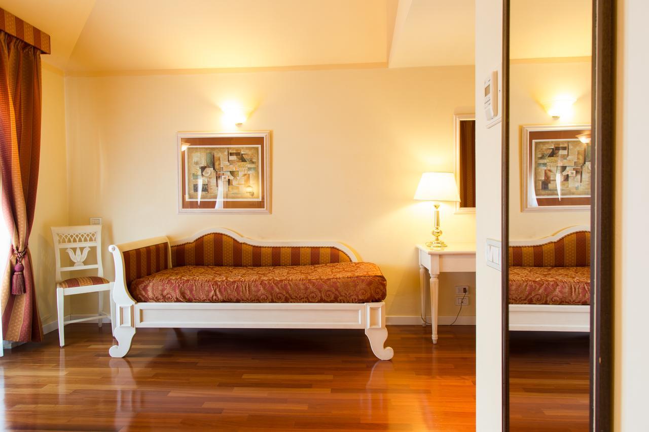 Hotel Tuder Todi Exterior photo